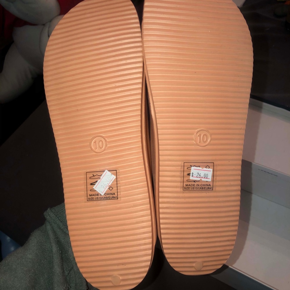 New in box! Maui Buckled Light Orange Coral Slide Sandals Size 10 Qupid - Picture 6 of 7